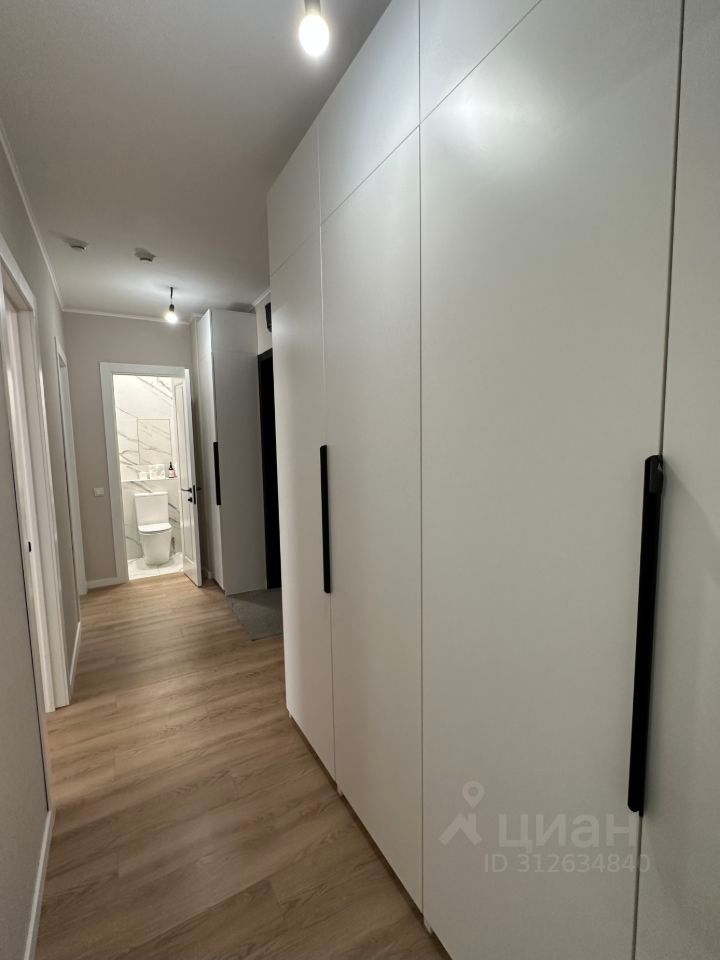 m. Strogino: Apartment, 2-rooms
