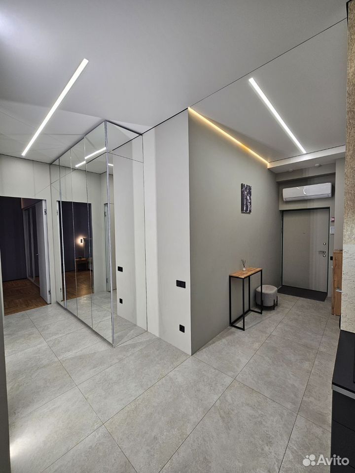 m. ZIL: Apartment, 2-rooms