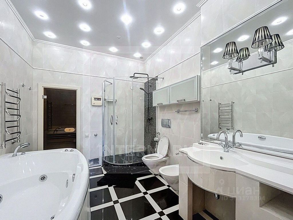 m. Mayakovskaya: Apartment, 4-rooms