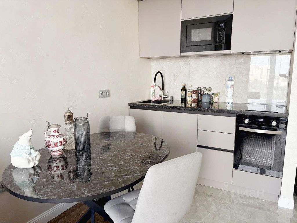 m. Dmitrovskaya: Apartment, studio