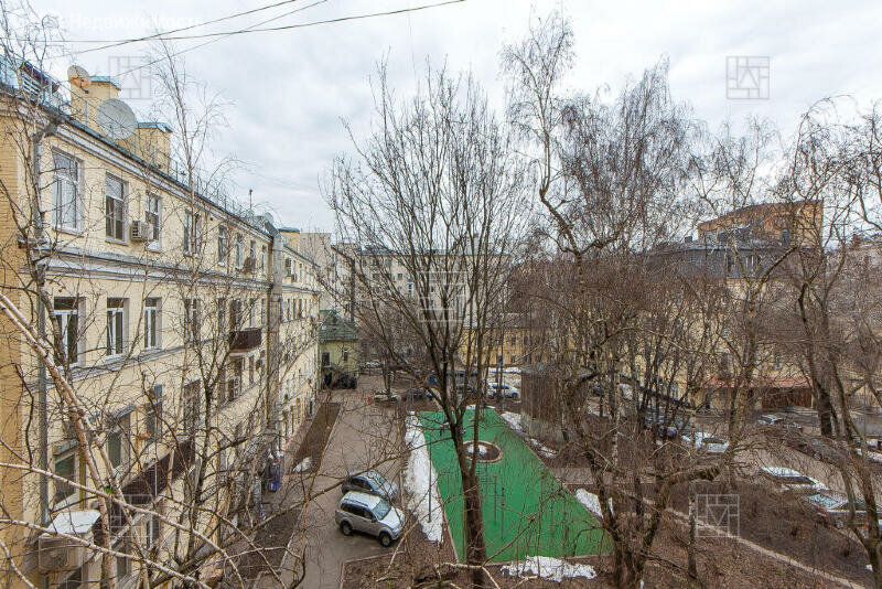 m. Barrikadnaya: Apartment, 2-rooms