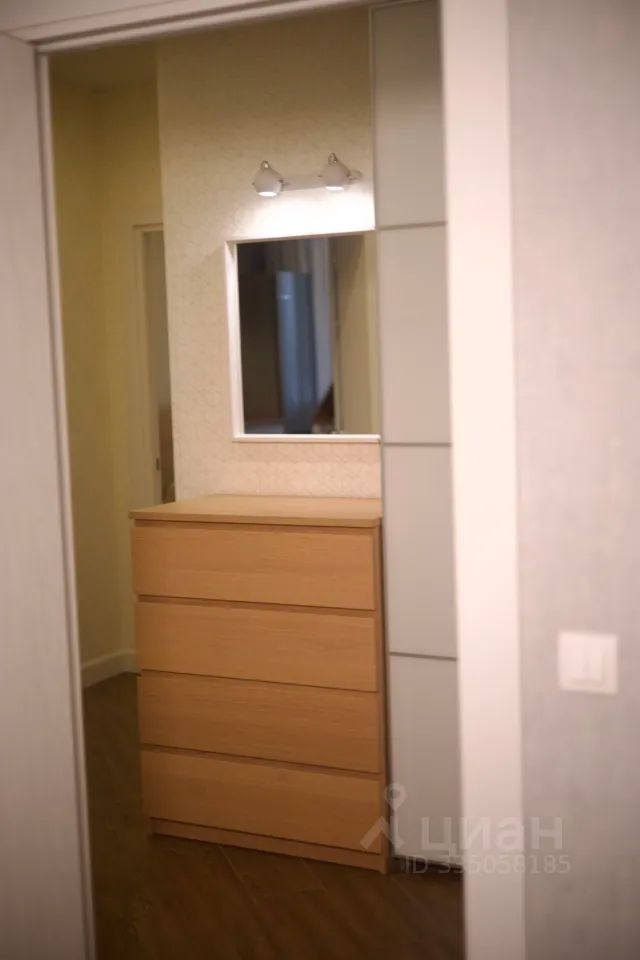 m. Lukhmanovskaya: Apartment, 2-rooms