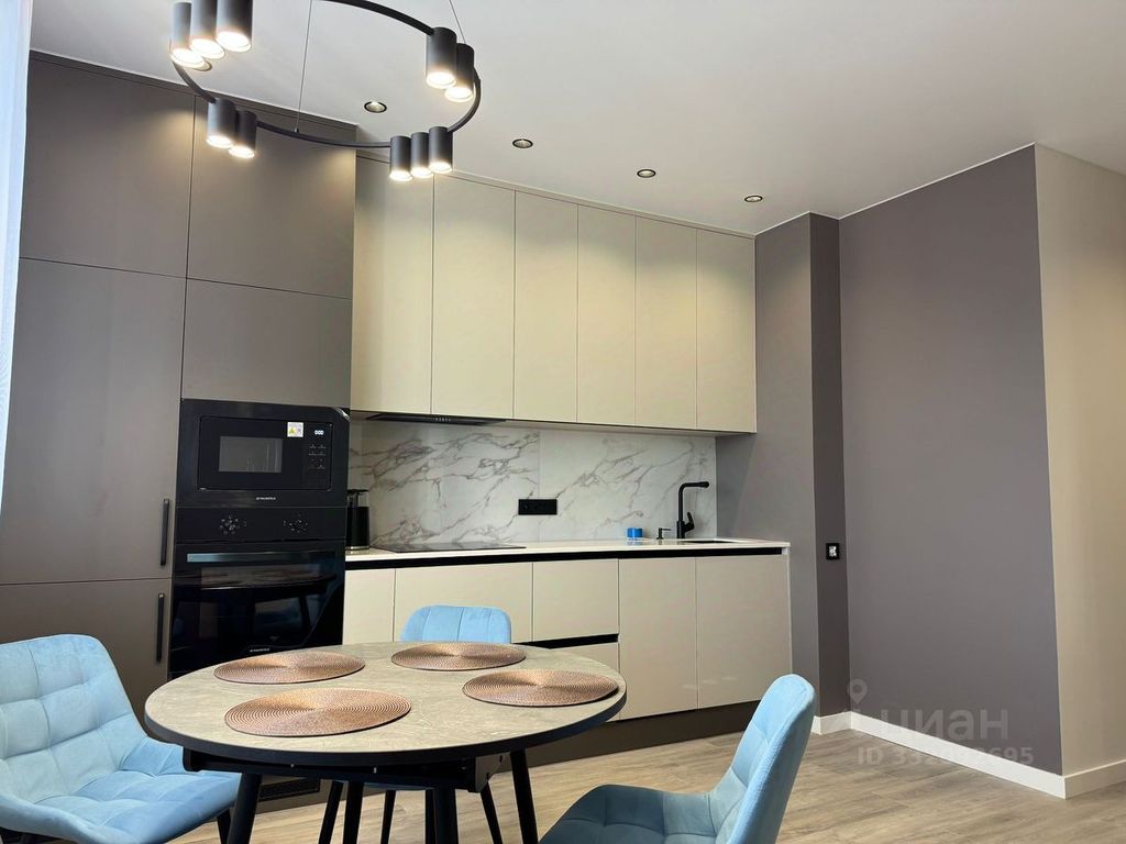 m. Pavshino: Apartment, 2-rooms