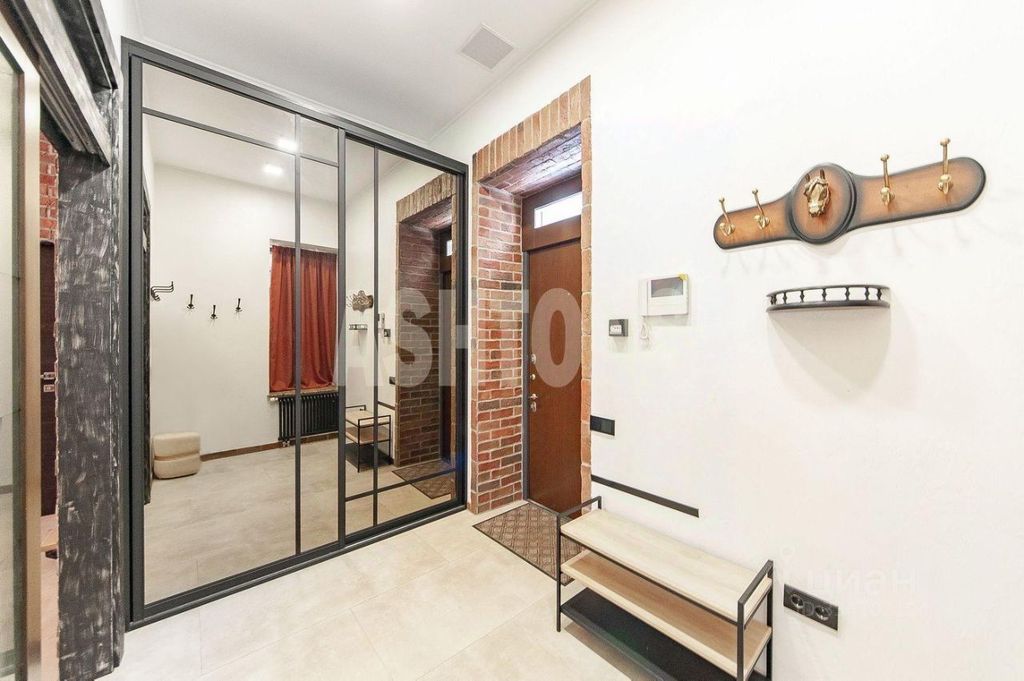 m. Aeroport: Apartment, 5-rooms