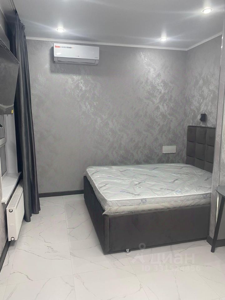 m. Aminyevskaya: Apartment, studio