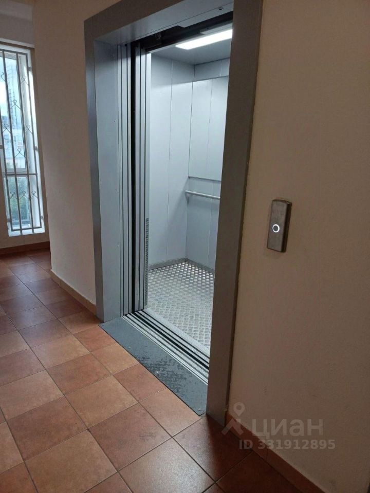 m. Baumanskaya: Apartment, 1-rooms