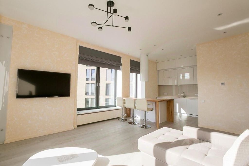 m. Molodezhnaya: Apartment, 2-rooms