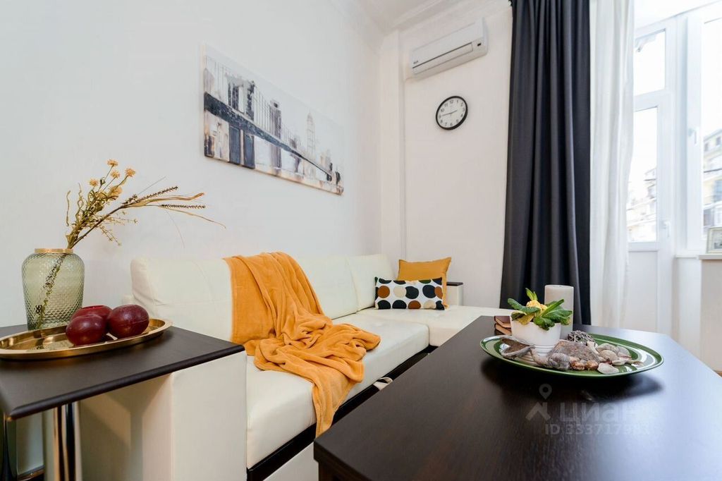 m. Tverskaya: Apartment, 3-rooms