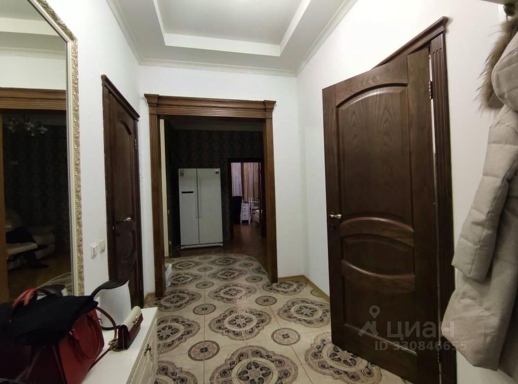 m. Baumanskaya: Apartment, 2-rooms