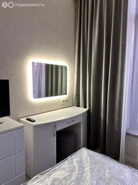 m. ZIL: Apartment, 1-rooms