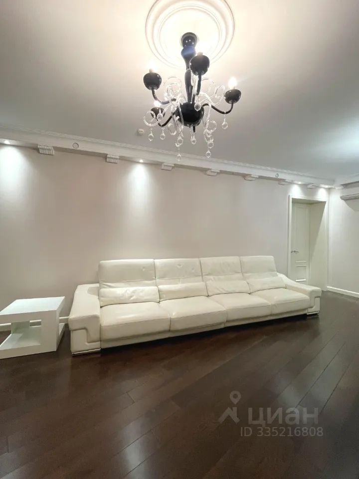 m. Novatorskaya: Apartment, 3-rooms