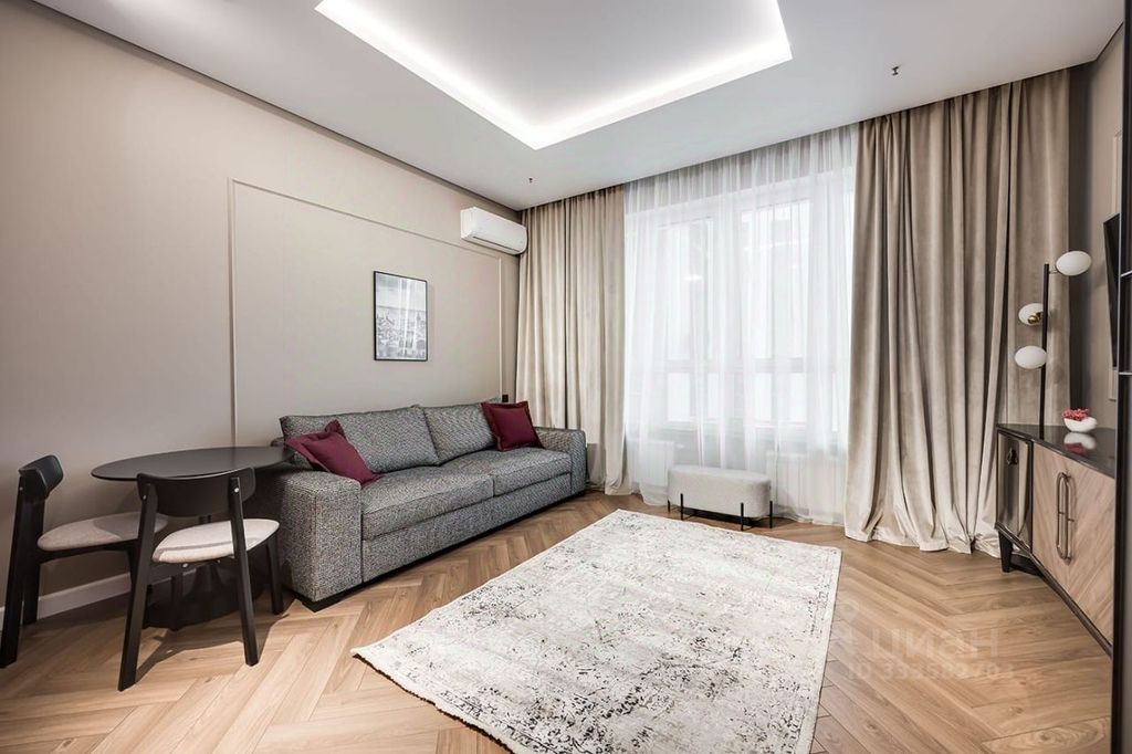 m. Shelepikha: Apartment, studio