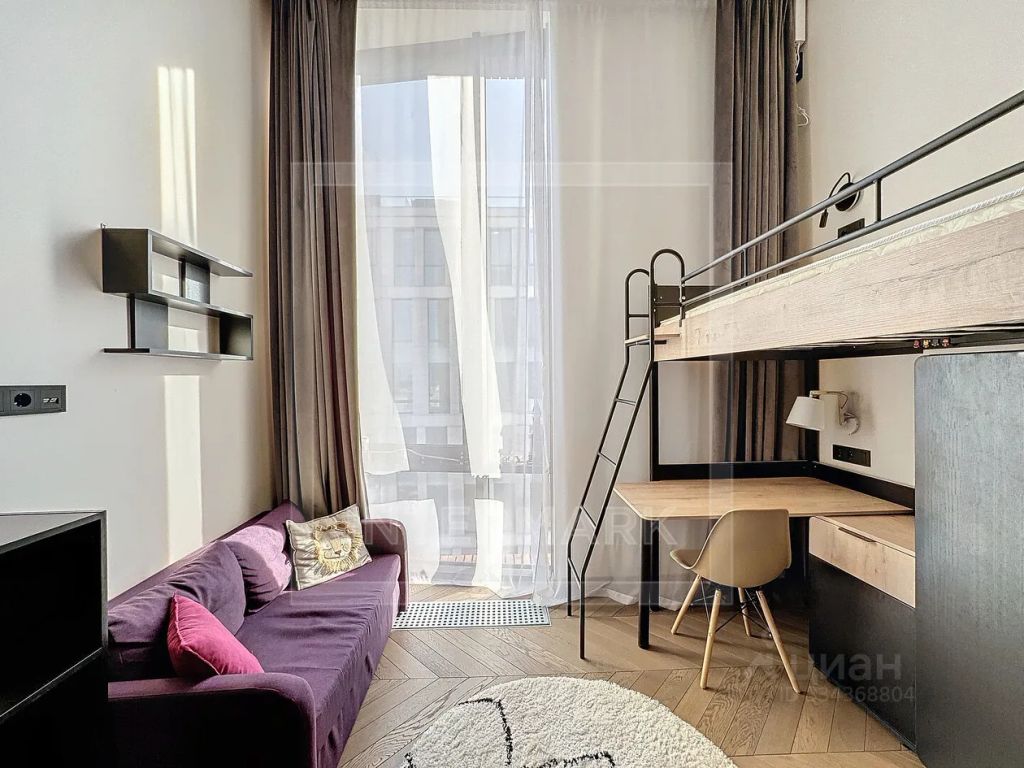 m. Mendeleevskaya: Apartment, 4-rooms