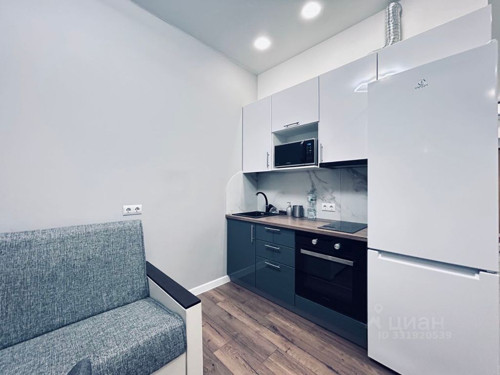 m. Shelepikha: Apartment, studio