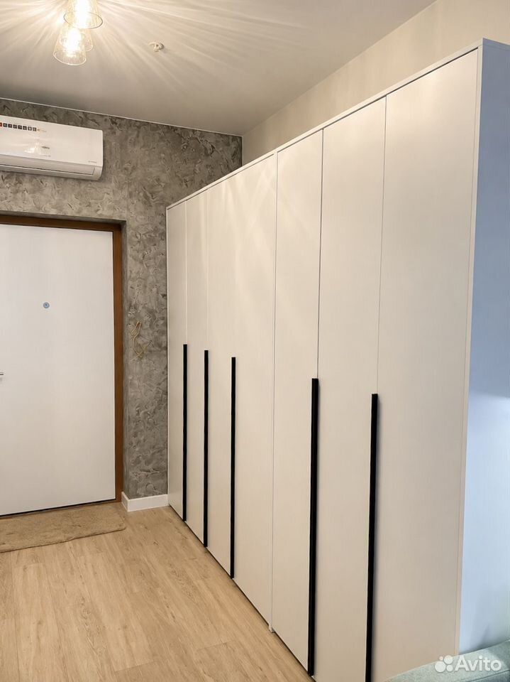 m. Maryina Roscha: Apartment, studio