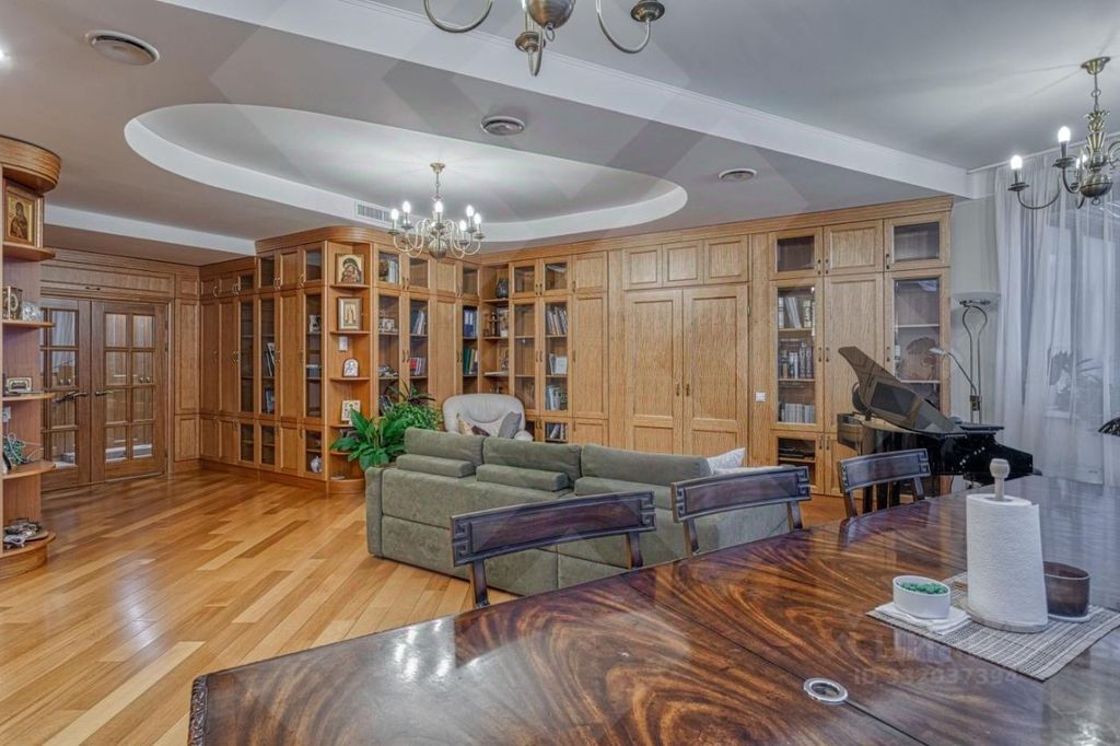 m. Smolenskaya: Apartment, 3-rooms