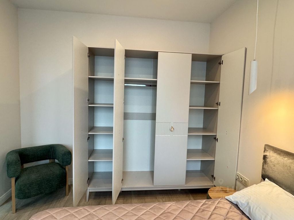 m. Shelepikha: Apartment, 2-rooms