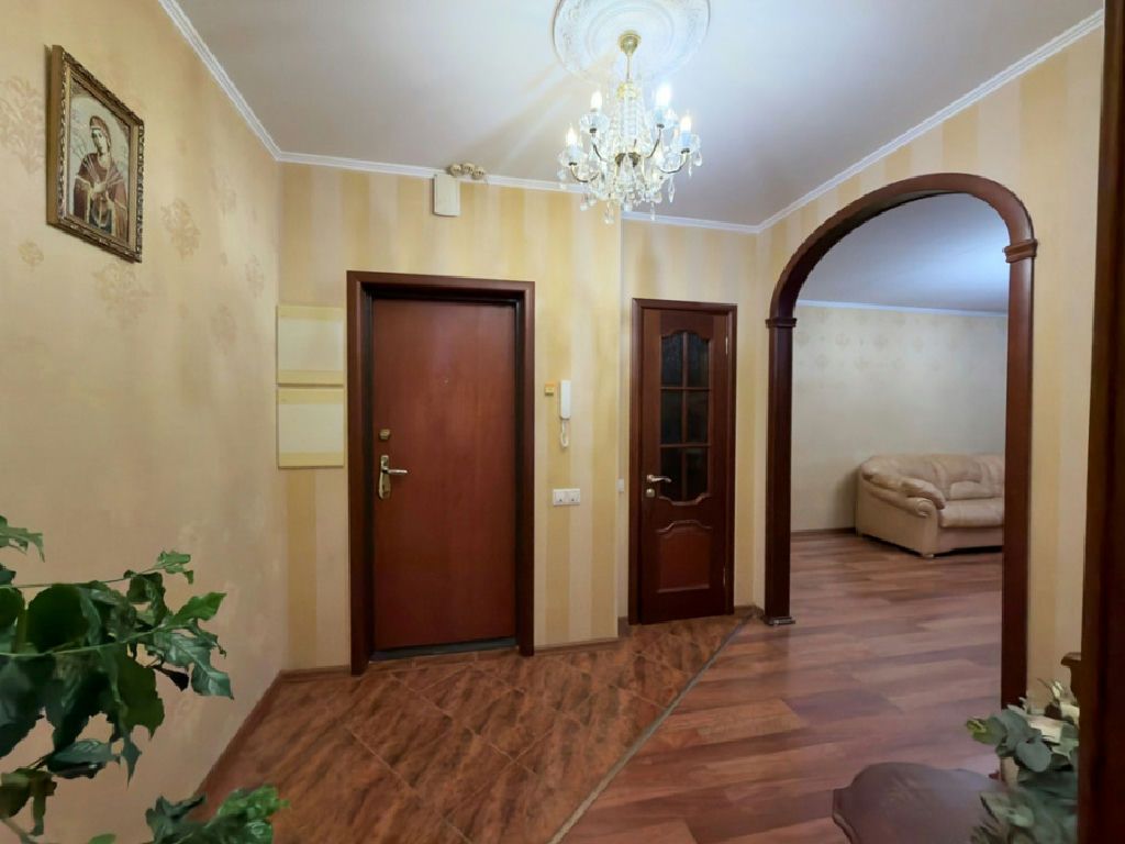 m. Ulitsa Dmitrievskogo: Apartment, 2-rooms