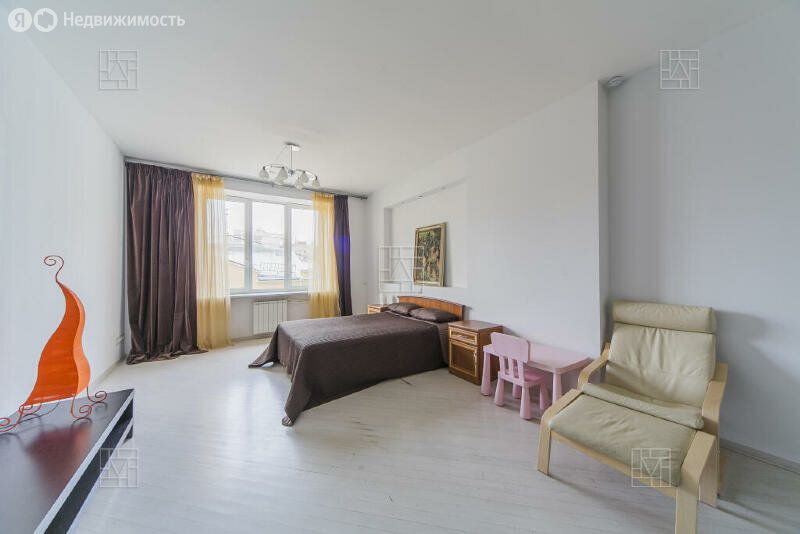 m. Arbatskaya: Apartment, 4-rooms