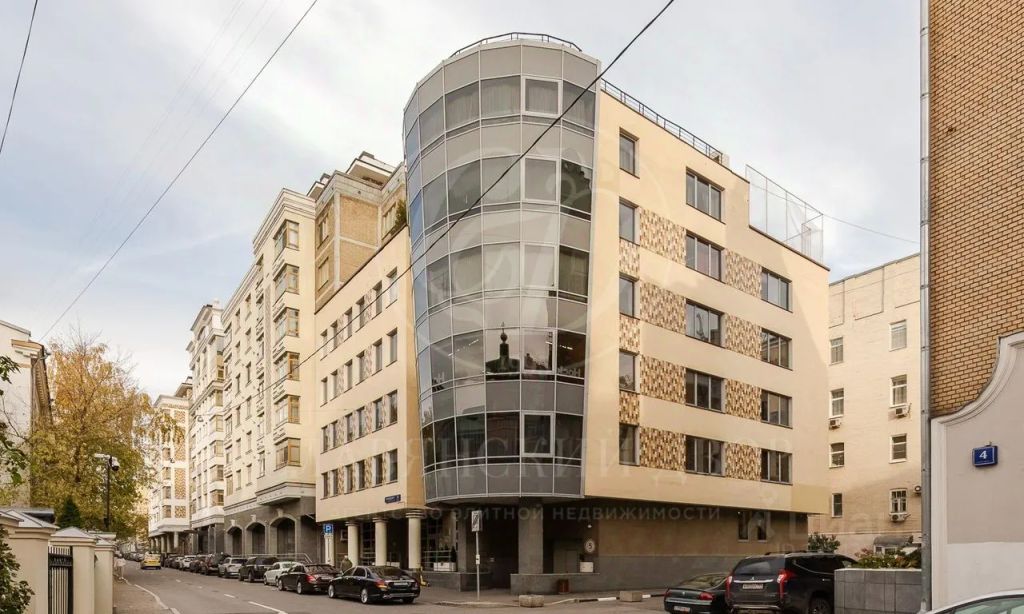 m. Arbatskaya: Apartment, 4-rooms