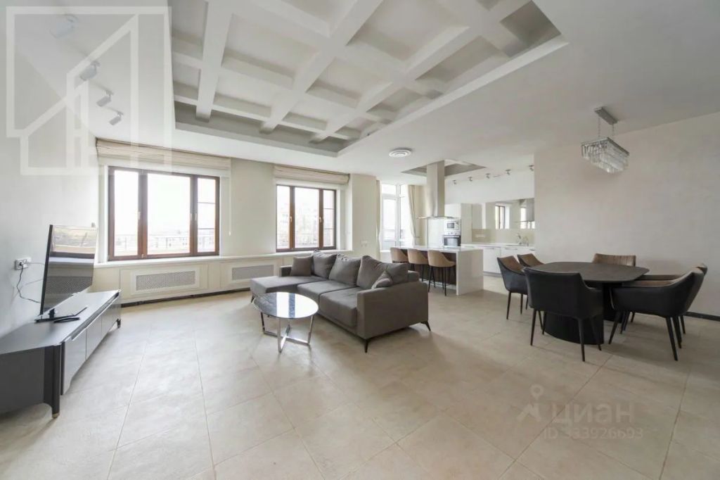 m. Smolenskaya: Apartment, 4-rooms