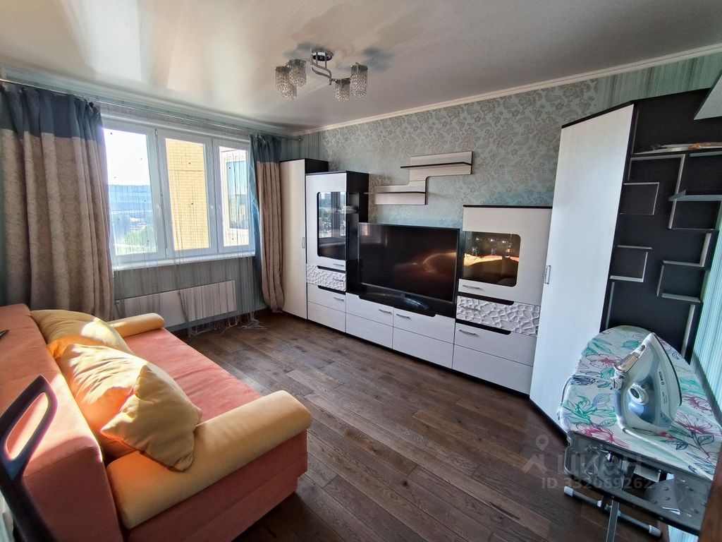 m. Myakinino: Apartment, 2-rooms