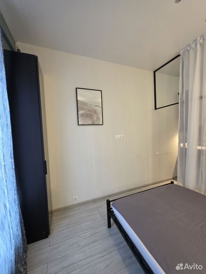 m. ZIL: Apartment, 1-rooms