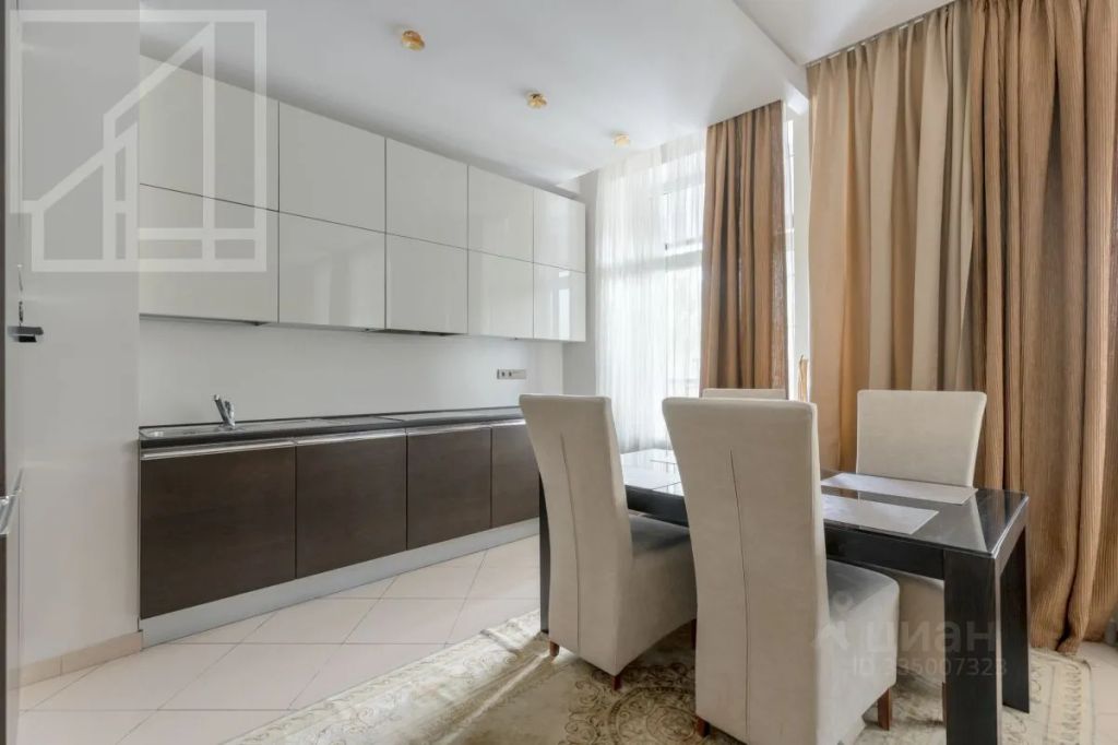 m. Ulitsa 1905 goda: Apartment, 2-rooms
