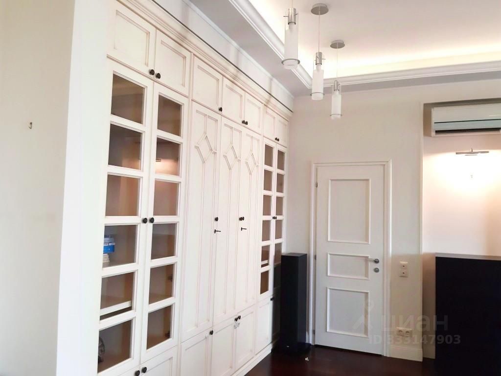 m. Smolenskaya: Apartment, 2-rooms