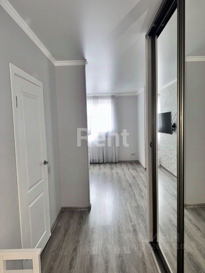 m. Rabochy Poselok: Apartment, 1-rooms