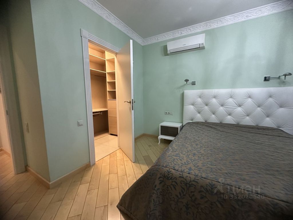 m. Profsoyuznaya: Apartment, 3-rooms