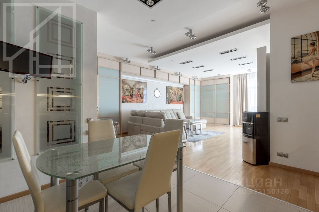 m. Minskaya: Apartment, 3-rooms