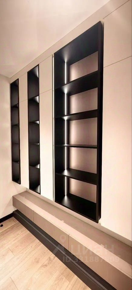 m. Trikotazhnaya: Apartment, 2-rooms