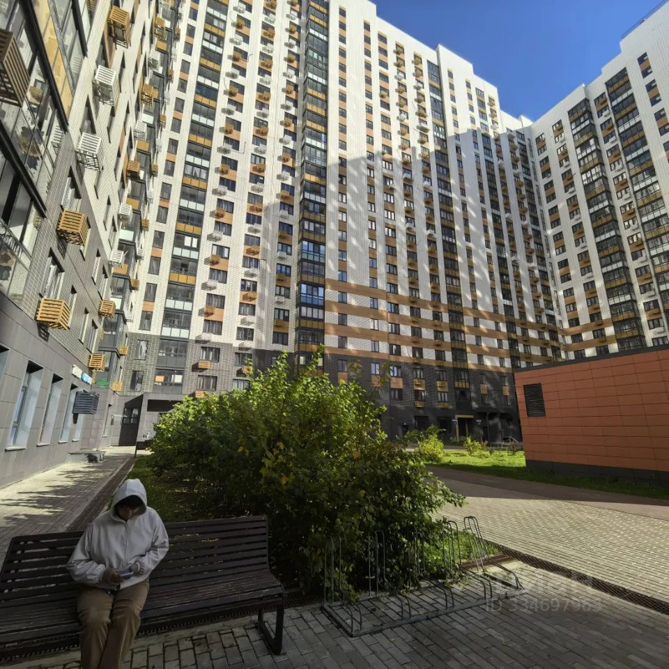 m. Bulvar Dmitriya Donskogo: Apartment, 2-rooms