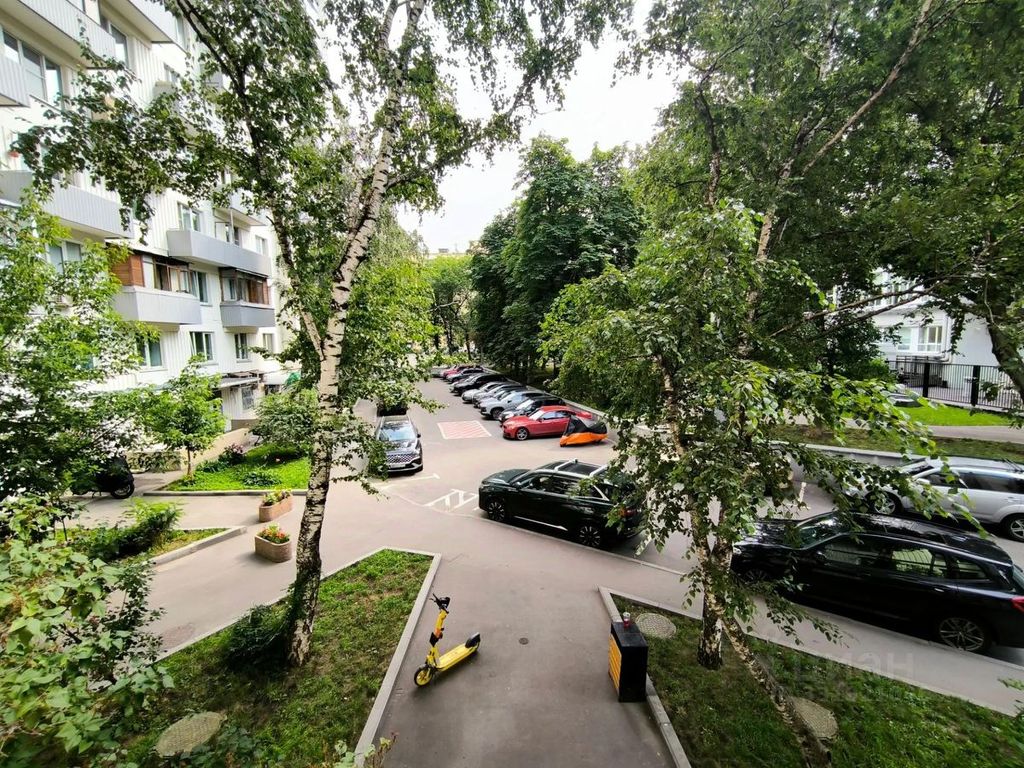 m. Polyanka: Apartment, 2-rooms