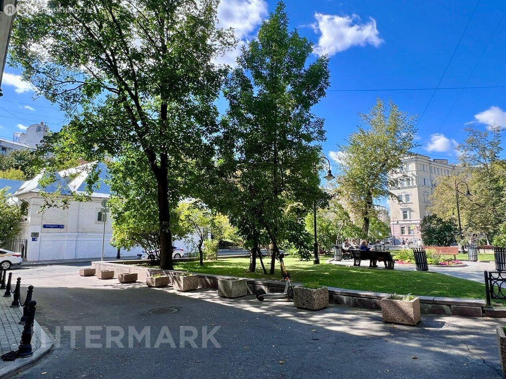 m. Arbatskaya: Apartment, 3-rooms