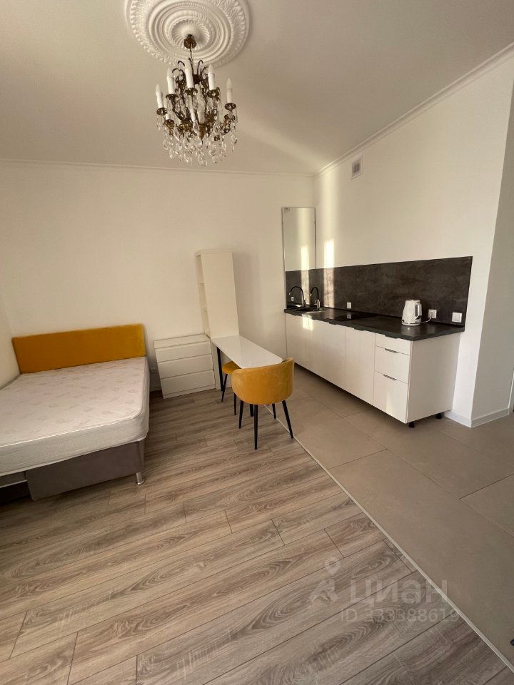 m. Strogino: Apartment, studio