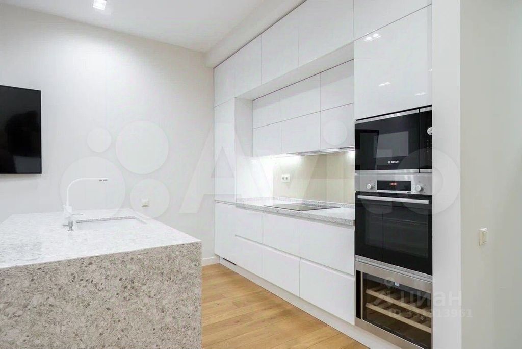 m. Dinamo: Apartment, 3-rooms