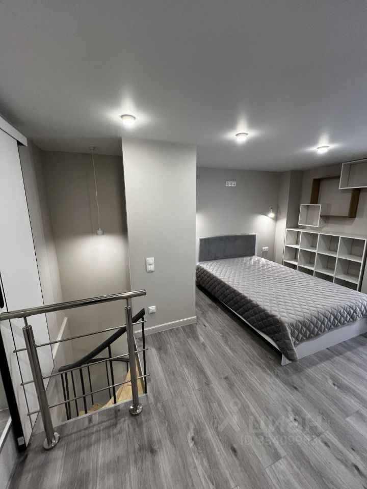 m. Serp i Molot: Apartment, 2-rooms