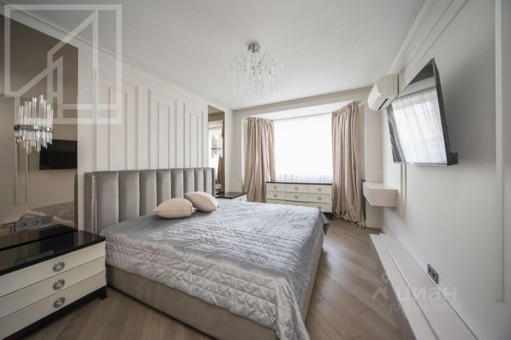 m. Smolenskaya: Apartment, 3-rooms