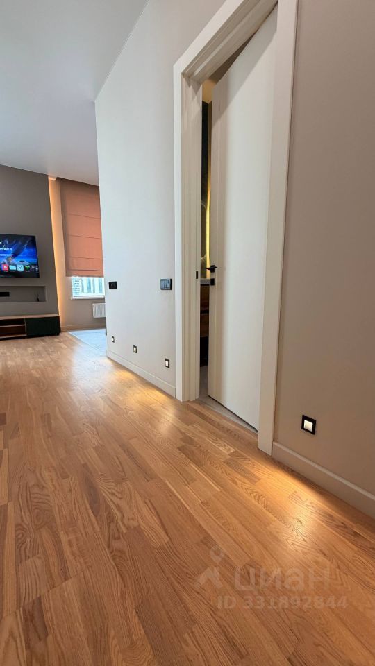 m. Serp i Molot: Apartment, 2-rooms