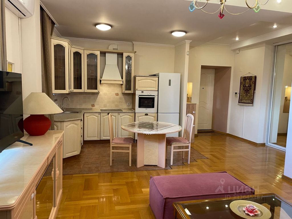 m. Delovoy tsentr (Vystavochnaya): Apartment, 2-rooms