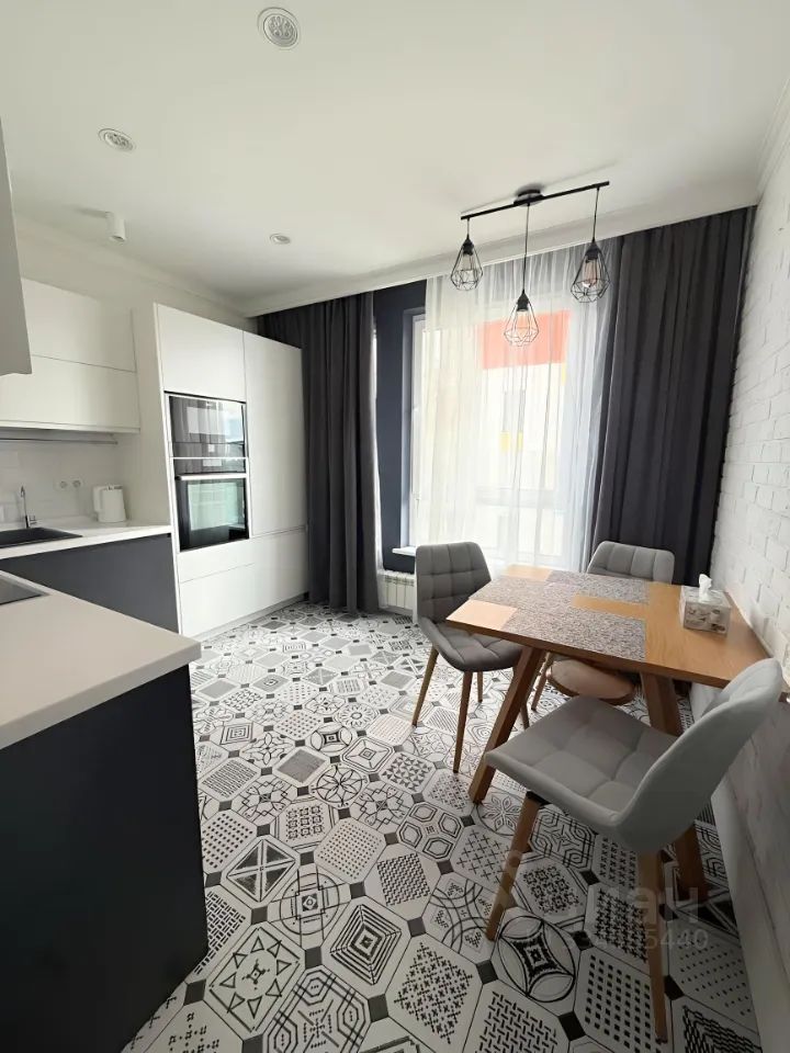 m. Molodezhnaya: Apartment, 2-rooms