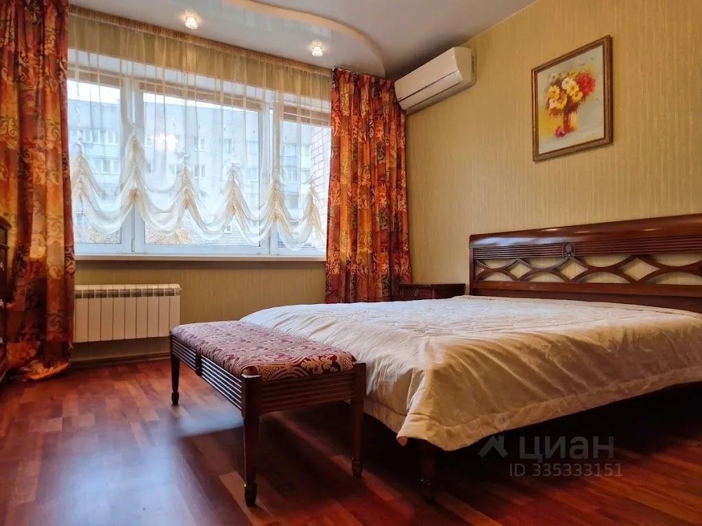 m. Pavshino: Apartment, 2-rooms