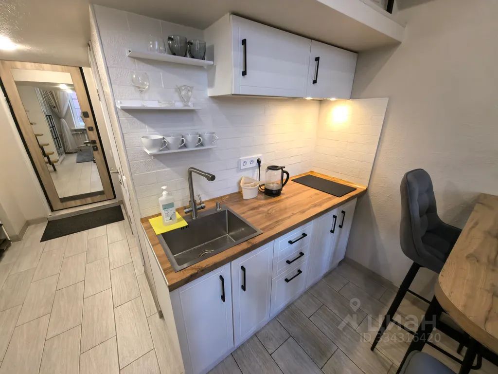 m. Botanichesky sad: Apartment, studio