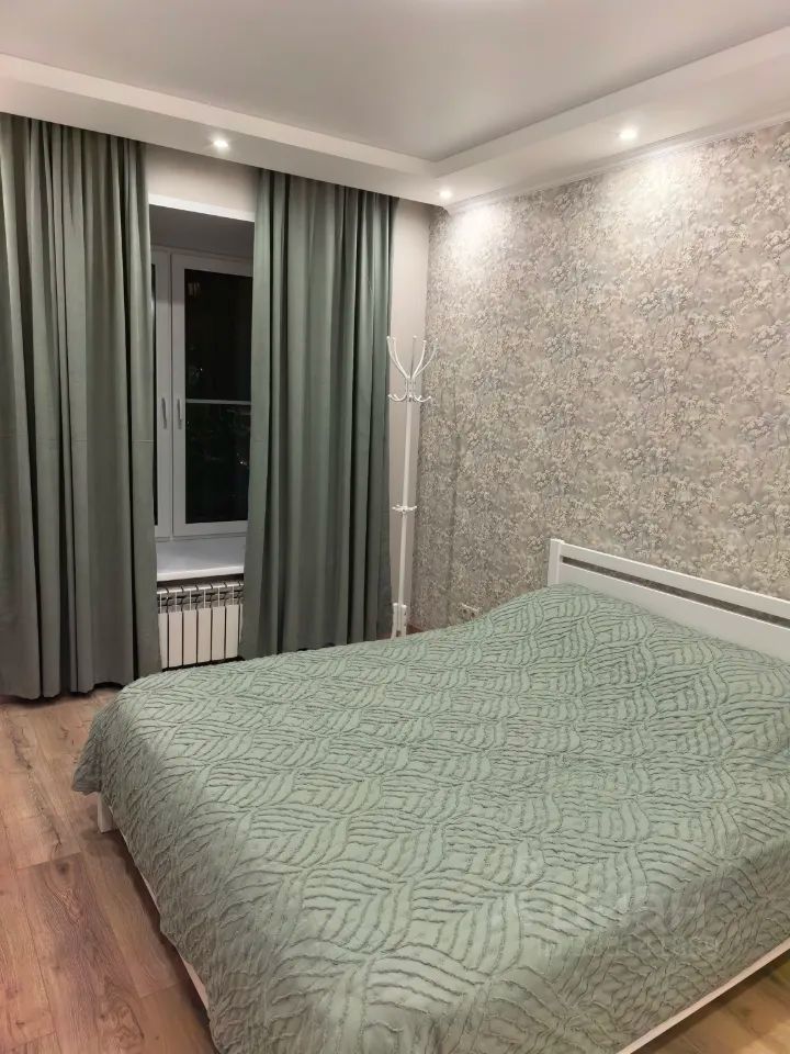m. Vorobyevy gory: Apartment, 2-rooms