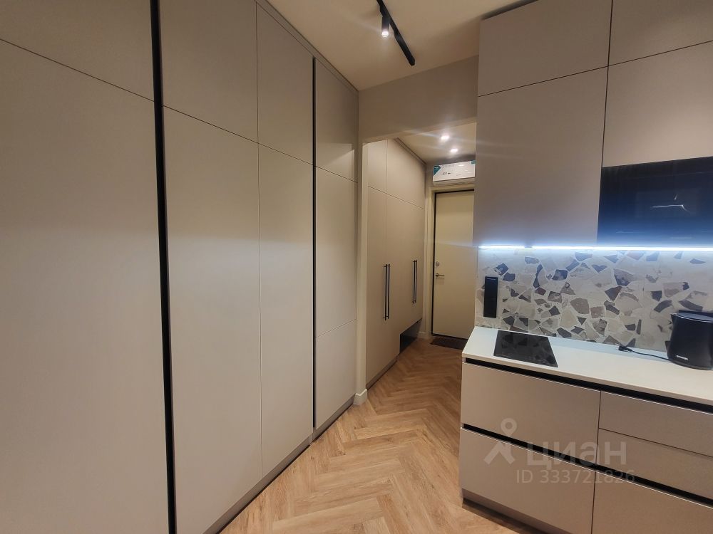 m. Tulskaya: Apartment, studio