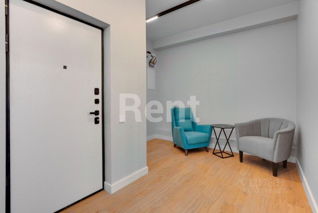m. Verkhnie Kotly: Apartment, 2-rooms