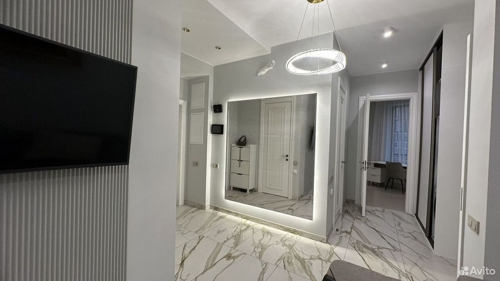 m. Aminyevskaya: Apartment, 3-rooms