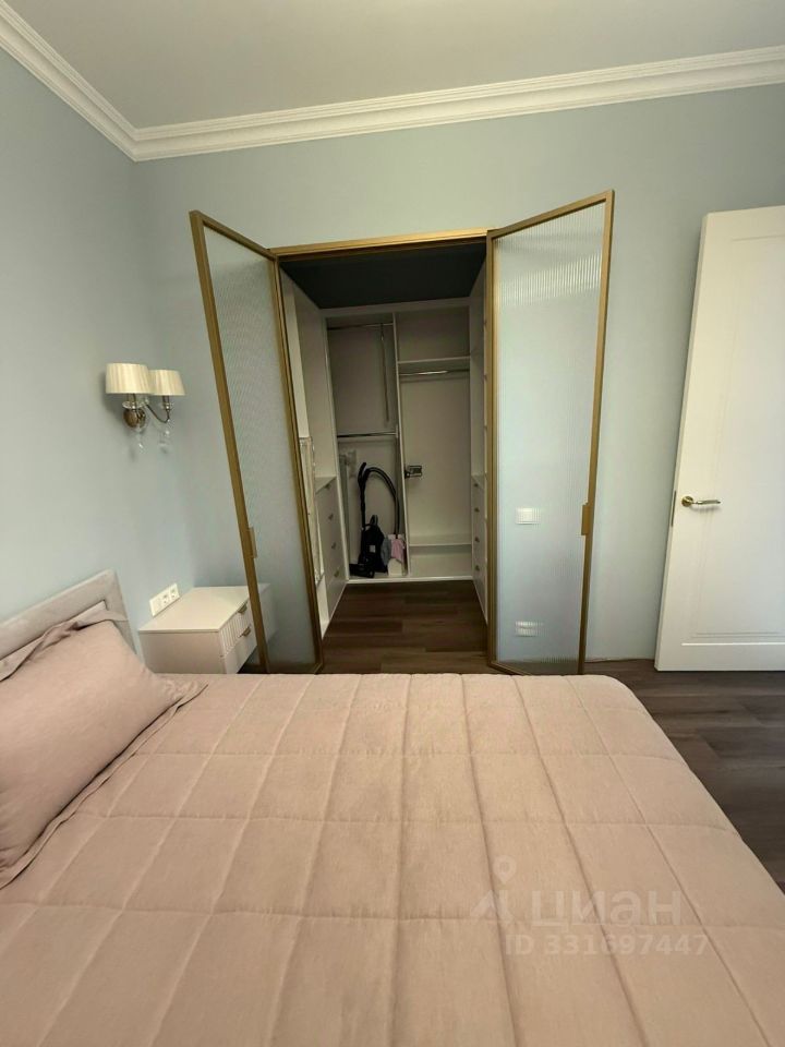 m. Serp i Molot: Apartment, 2-rooms